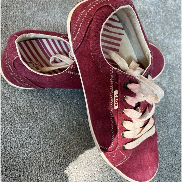 Taos Footwear Shoes - Taos sneakers 9.5